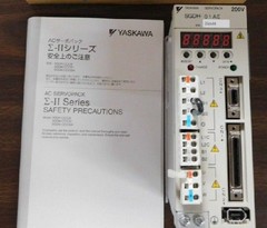 1PCS New Yaskawa SGDH-01AE Servo Drive SGDH01AE