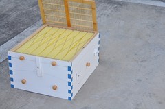 2026 White Wooden Auto Bee Hives Cedarwood + 7PCS Beekeeping Honey Hive Frames