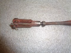 FARMALL 100. L.H.TOUCH CONTROL ROD.