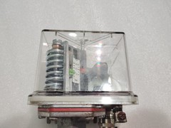 Tival FF 4 – 32 GL DAH Pressure Switch