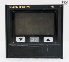2579 EUROTHERM TEMPERATURE CONTROLLER 818S/TC/RLGC/M0V5/NONE/X0V5/NONE/NONE/SN
