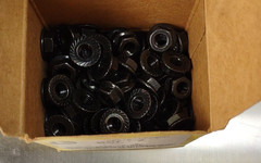 1/4-28 Surrated Flange lock Nut SAE BLACK FINISH 100 PCS. SPINLOCK LAWSON 52817