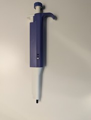 ACCUMAX Two Fully Autoclavable Single-Channel Pipettes, 20-200μL New