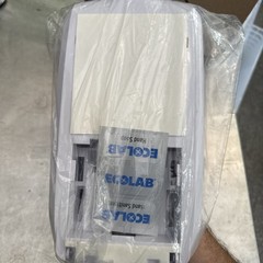 Ecolab Nexa Classic Manual Hand Hygiene Dispenser 9202-3093 White/Gray