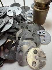 Large 6 pound lot of School Physics Lab weight discs most 2G & gram used