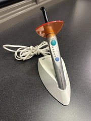 UNITEK 3M ORTHOLUX LED CURING LIGHT With Base And Amber Lens USED No Battery