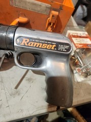 RAMSET JOBMASTER 122MD COMPLETE WITH TOOL BOX AND ACCESORIES MADE IN U.S.A