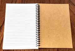 RARE BRAND NEW OFFICIAL MICROSOFT PURPLE BINDING NOTE PAD 75 PAGES PAPER JOURNAL