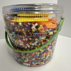 Pet Pals Activity Bucket Fuse Bead Craft Kit 8500 Pieces Imaginative Play
