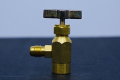 R-600a Refrigerant with 7/16″ Self Sealing K28 6 oz, 2 cans/w Top-Tap