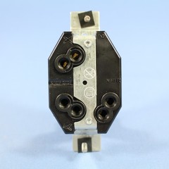 Leviton 2360-061 Twist Turn Locking L10-20R Receptacle Outlet 20A 125/250V Boxed