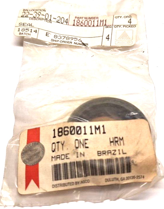 NOS AGCO RADIAL SEAL RING FOR MASSEY FERGUSON TRACTORS 1860011M1