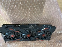 AMD Vega 56 8GB Powercolor Red Dragon Barely Used