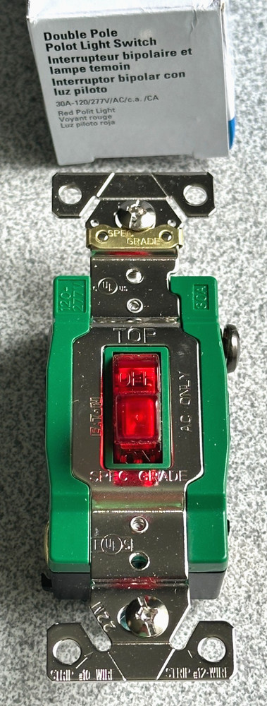 NEW EATON 3032PL RED PILOT LIGHT TOGGLE SWITCH 2 POLE 30A 120-277VAC SPEC GRADE