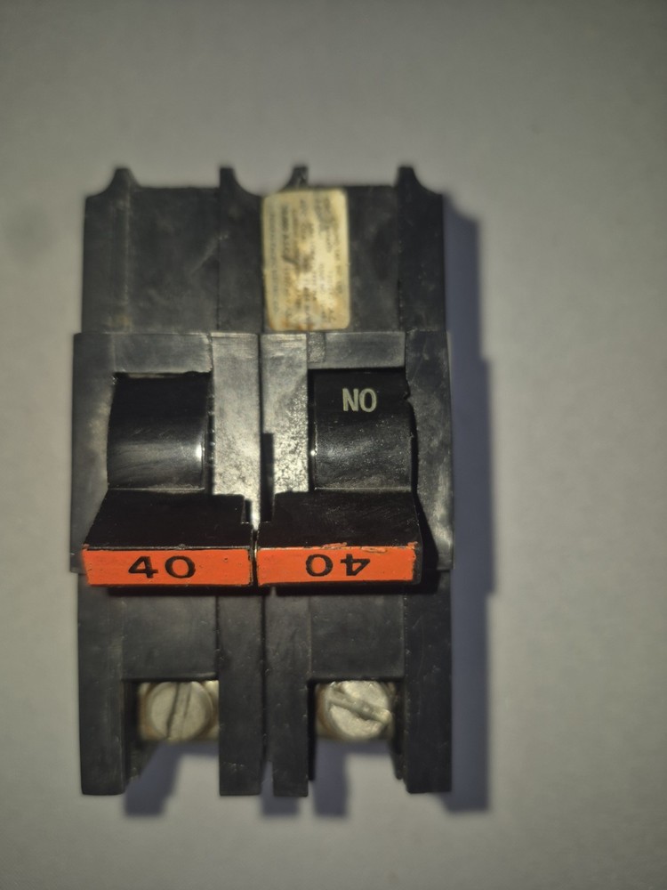 Federal Pacific NA240 40A Circuit Breaker – Black