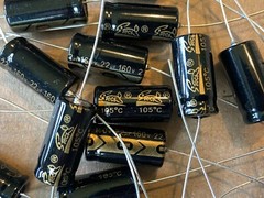 25pc Electrolytic Capacitor Axial 2000hr +105℃ RoHS 22uF 160V φ10x20mm Supertech