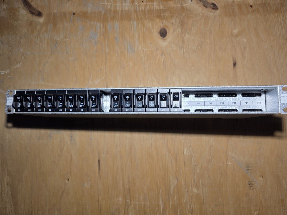 Eltek DC dist 1U 19″ 22x LOAD DC Distribution Panel 60VDC 130A D00001.026 – USED