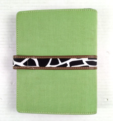 Franklin Covey 365 Compact Open Snap Binder Green Canvas Animal Print 6 Rings 1″
