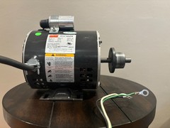 Dayton Fan Motor (Never Used, pulled out of new blower) 1/4 HP. #4YU27A