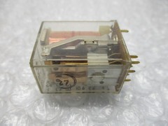 INDUSTRIAL SPARE R10-E2-X2-V25K RELAY 48VDC LOT OF 2 NSNP