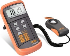Mutifunctional Digital Illuminance Light Meter, 0-200,000 LUX Range LX1330B