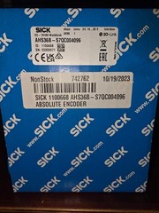 New SICK AHS36B-S7QC004096 IO-Link Absolute Encoder 4096 PPR 3/8″ Shaft