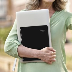 AT-A-GLANCE 2027 Planner, Monthly, 7″ x 8.75″, Unruled x Black