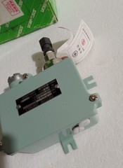 SAGINOMIYA ANS-C101WGQ PRESSURE CONTROLS RANGE -0.06-0.1 MPa MP 0.3 MPa NEW