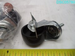 QTY=4:LOCKING CASTER WHEEL’S 2-1/4″ H X 1-1/2″ OD X 5/8″ W STEM 1/2″ L X 1/4″-20