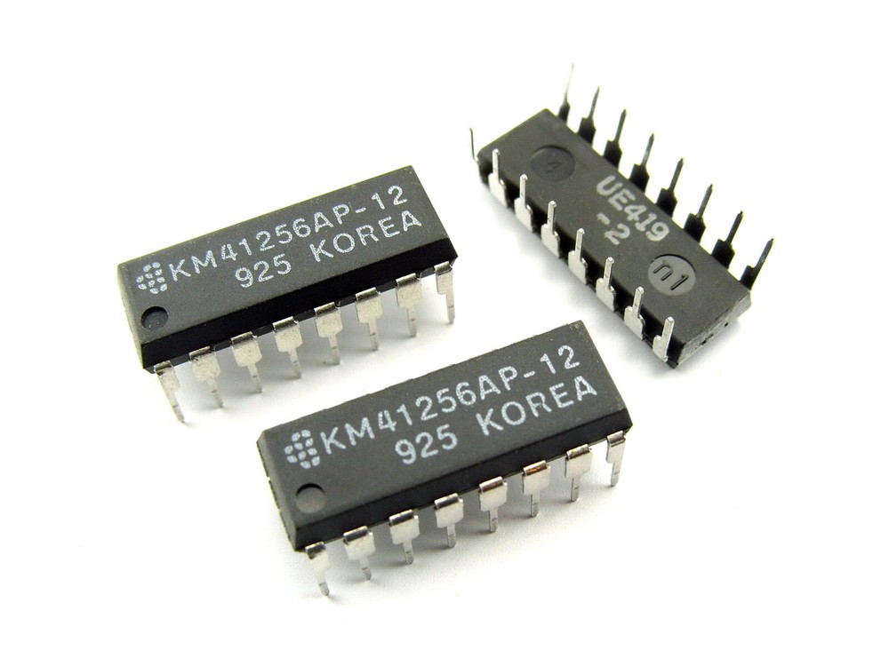 KM41256AP-12; 256K x 1-bit NMOS DRAM; Samsung 41256 IC for IBM PC; DIP-16 [1pcs]