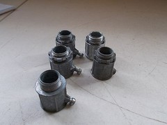 Lot of 5 Angled Set Screw Connectors 1/2″, Multiple Brands *FREE SHIPPING*