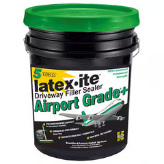 NEW 4.75 Gal. Airport Grade Asphalt Driveway Filler Sealer One-Coat Formula