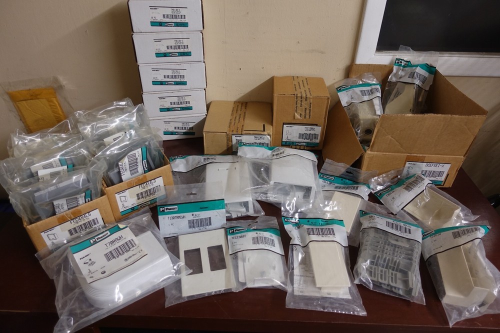 Mixed Lot of 87 – Panduit ( see list in description )