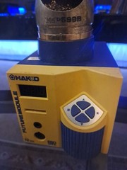 hakko soldering station Fm-202 Complete Working Unit. With 2 Extra Tips. Handle.