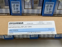 HUGE LOT of 20 Sylvania PAR30 Halogen Flood 50W Capsylite Light Bulb 660 Lumens