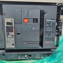 New Schneider Electric NW10H2 Air Circuit Breaker 1000A 4P, Drawout Type (48253)