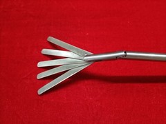 Laparoscopic Fan Retractor 5 Blades Articulation 10mmx330mm Reusable Instruments
