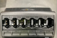 New In Box Motorola WPLN4121BR Impres 6 Bay Bank Battery Charger w/ Display OEM