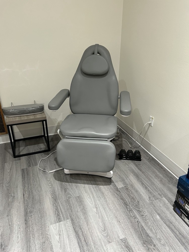 Podiatry Clinic Patient Treatment Chair. Fully Powered
