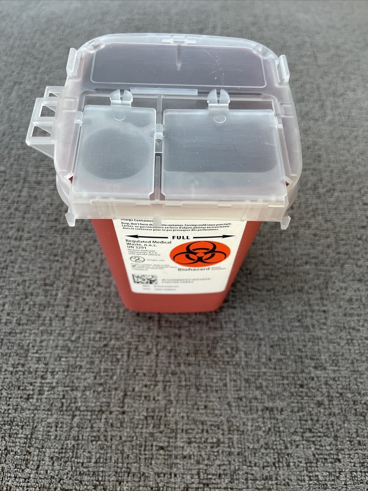 Covidien 8900MW – SharpSafety Sharps Container, Phlebotomy, Red, 1 Quart