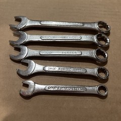 Wrenches 5/16″, 7/16”, 1/2”, 9/16”, and 5/8” Standard Combination Set SAE