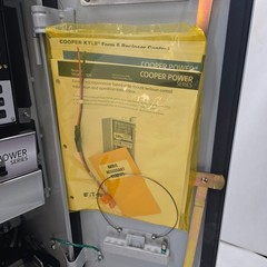 Eaton Cooper Power System F6-P2B Form 6 Recloser Control Mild Steel Cabinet