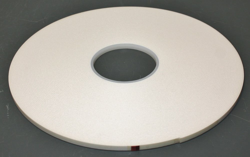 3M 4466 Double Sided/Coated Foam Tape 52349, 1/4″ x 36 yds x 1/16″, White, 4466W