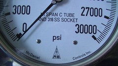 MCDANIEL NI SPAN C-TUBE 316 SS SOCKET 0-30,000 PSI