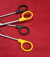 Open Surgery Hem-o-Lok Applier Yellow/ Black (XL/ML) Reusable Instrument – 2 nos
