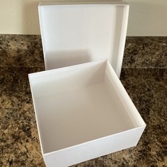 Authentic CHRISTIAN DIOR Empty White Textured Gift Box 8.5×8.5×4