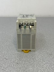Omron S82K-00705 Output 5VDC 1.5A Input 100-240VAC 0.25A Switching Power Supply