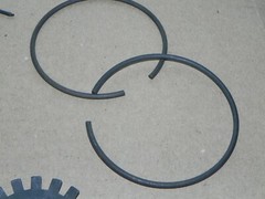 34 New Forklift parts: Lock Washer, Retaining clips Unsure forklift they fit