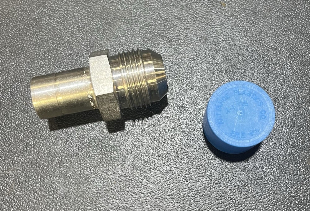 Swagelok SS-12-TA-1-12AN Male Tube Adapter 3/4” Tube x 3/4” AN Flare