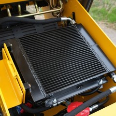 Skid Steer Loader Runtong 23HP EPA-Certified Diesel Tracked Multifunctional
